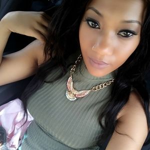 Meet your Posher, Raven